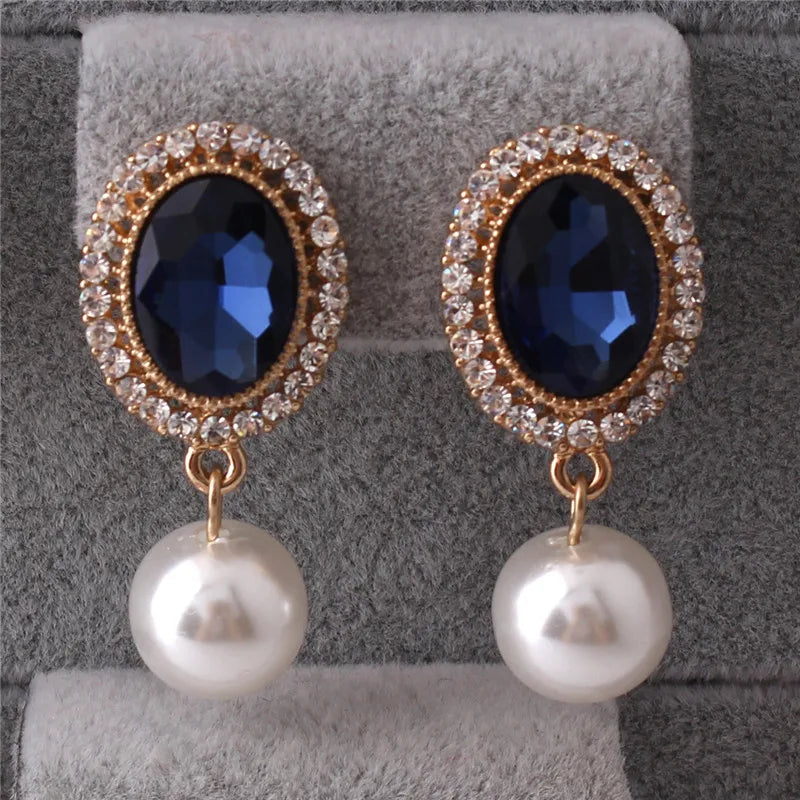 Elegant Pearl Crystal Clip-On Earrings – Sophisticated Style for Crossdressers